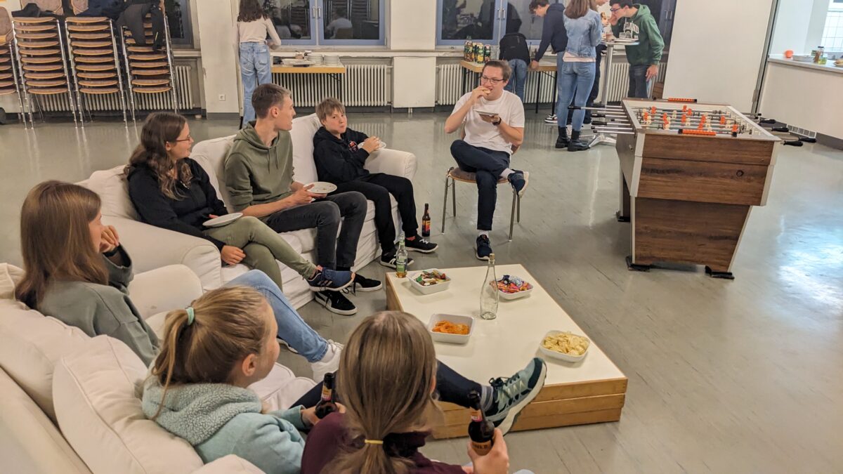 Gemütlicher Teil nach einer Probe im Rutesheimer Gemeindehaus